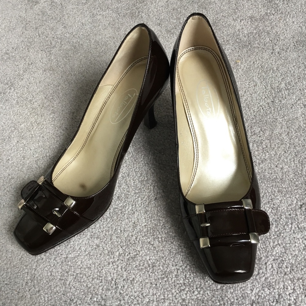 (5 for $50) Talbots brown patent leather buckle heels, size 6